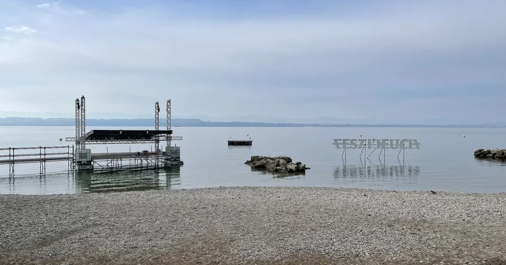Plage des Jeunes-Rives au bord du lac de Neuchâtel