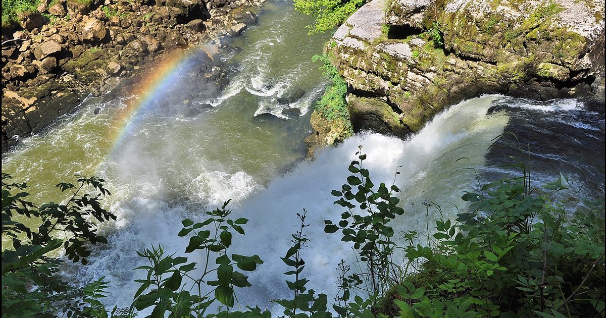 Saut du Doubs depuis Les Brenets : accès et randonnée